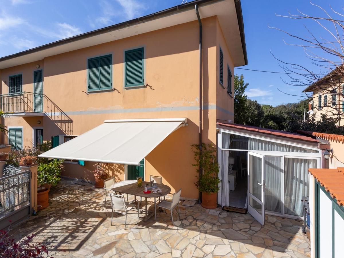 Holiday Home Stella Marina By Interhome Marina di Pietrasanta Exterior photo